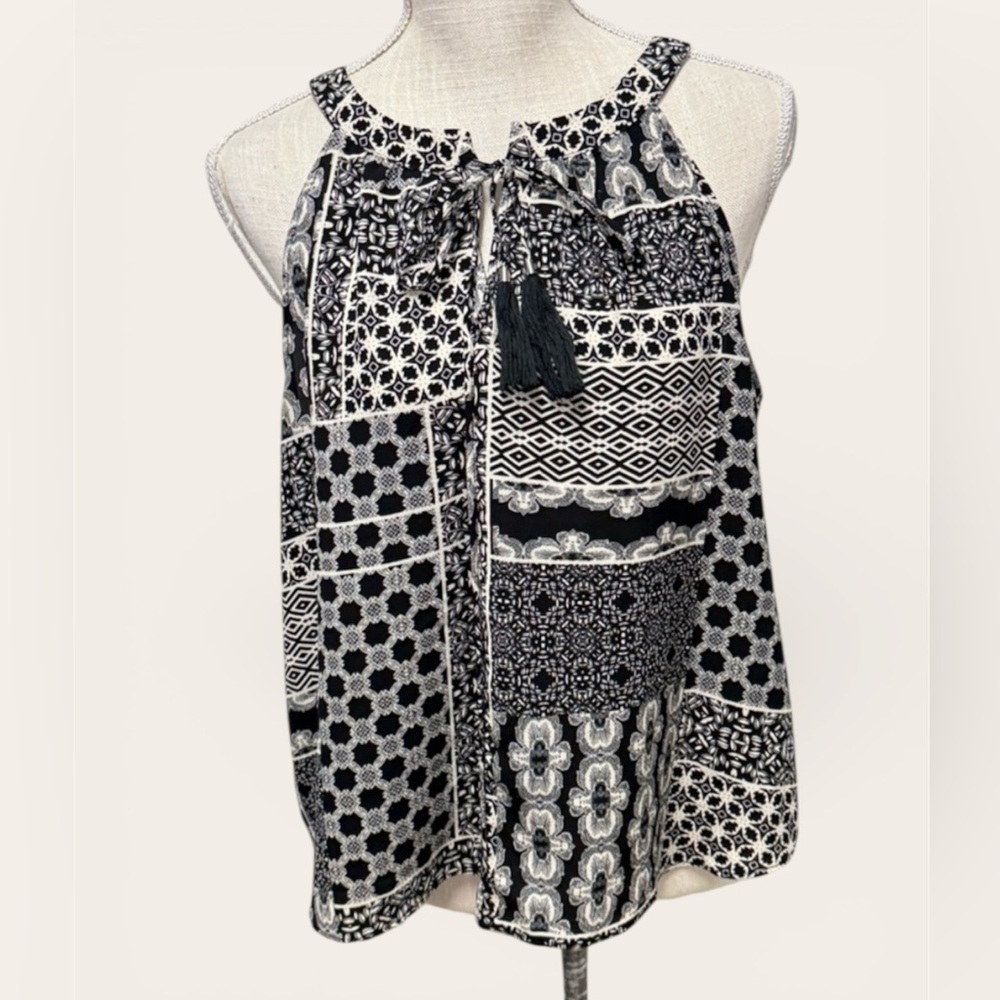 ROSE & OLIVE Black & Cream Printed Sleeveless Top Size XL